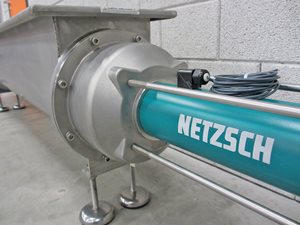 Netzsch Nemo BF NM045 wormpomp met invoerhopper