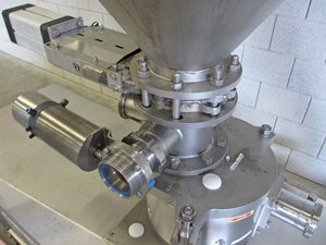Karl Schnell KS tandradpomp-systeem 8/12 met toevoersilo