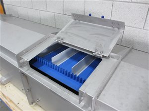 Transportband 350 x 8500 mm - opvoerband in rvs behuizing