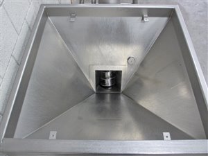 Mobiele opvoerschroef met storttrechter