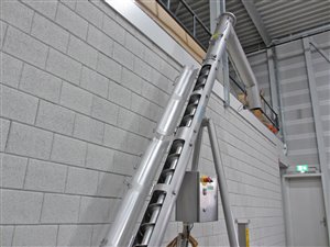 Mobiele opvoerschroef met storttrechter