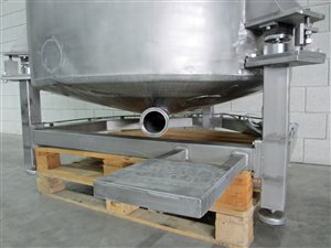 2000 liter rvs tank met weegcellen
