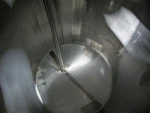 Rvs mengtank 1035 liter - geïsoleerd - weegcellen