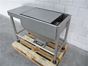 rvs tafel met ingebouwde weegschaal
